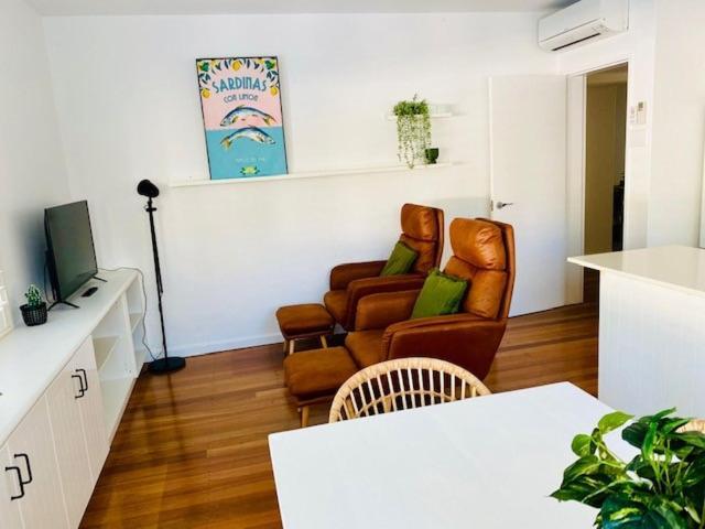 Beachview Apartments At Villa Paradiso Палм Коув Екстериор снимка