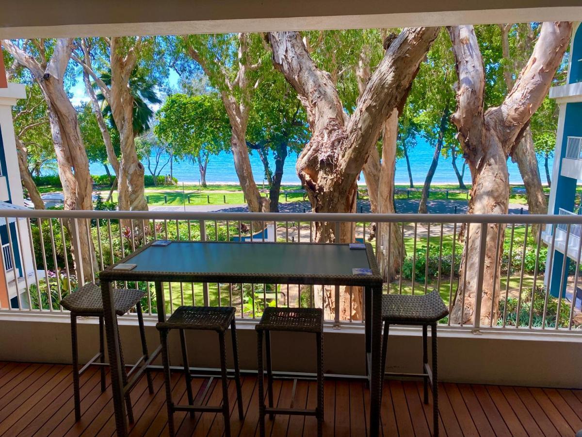 Beachview Apartments At Villa Paradiso Палм Коув Екстериор снимка