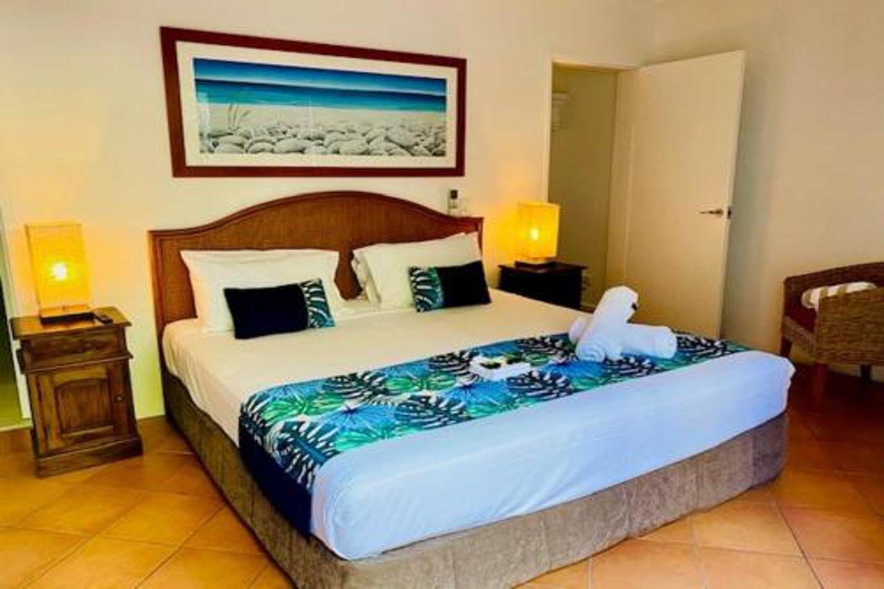 Beachview Apartments At Villa Paradiso Палм Коув Екстериор снимка